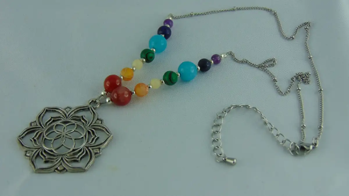 Collection de Colliers 7 Chakras Mandala Fleur