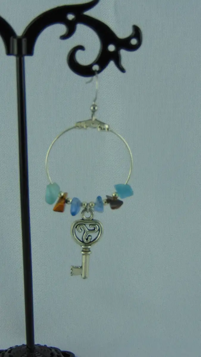 Collection de petites Créoles avec Pierres naturelles