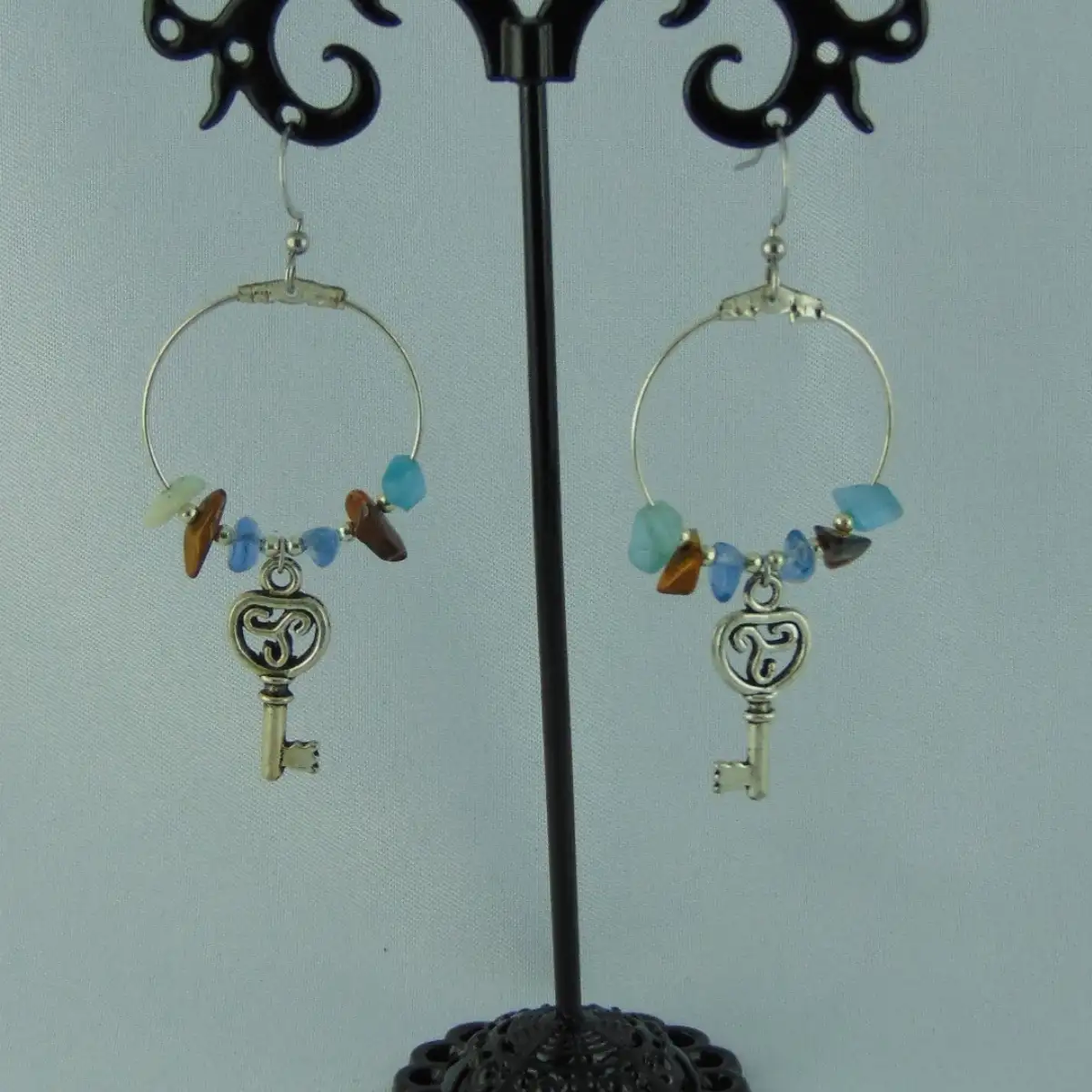 Collection de petites Créoles avec Pierres naturelles