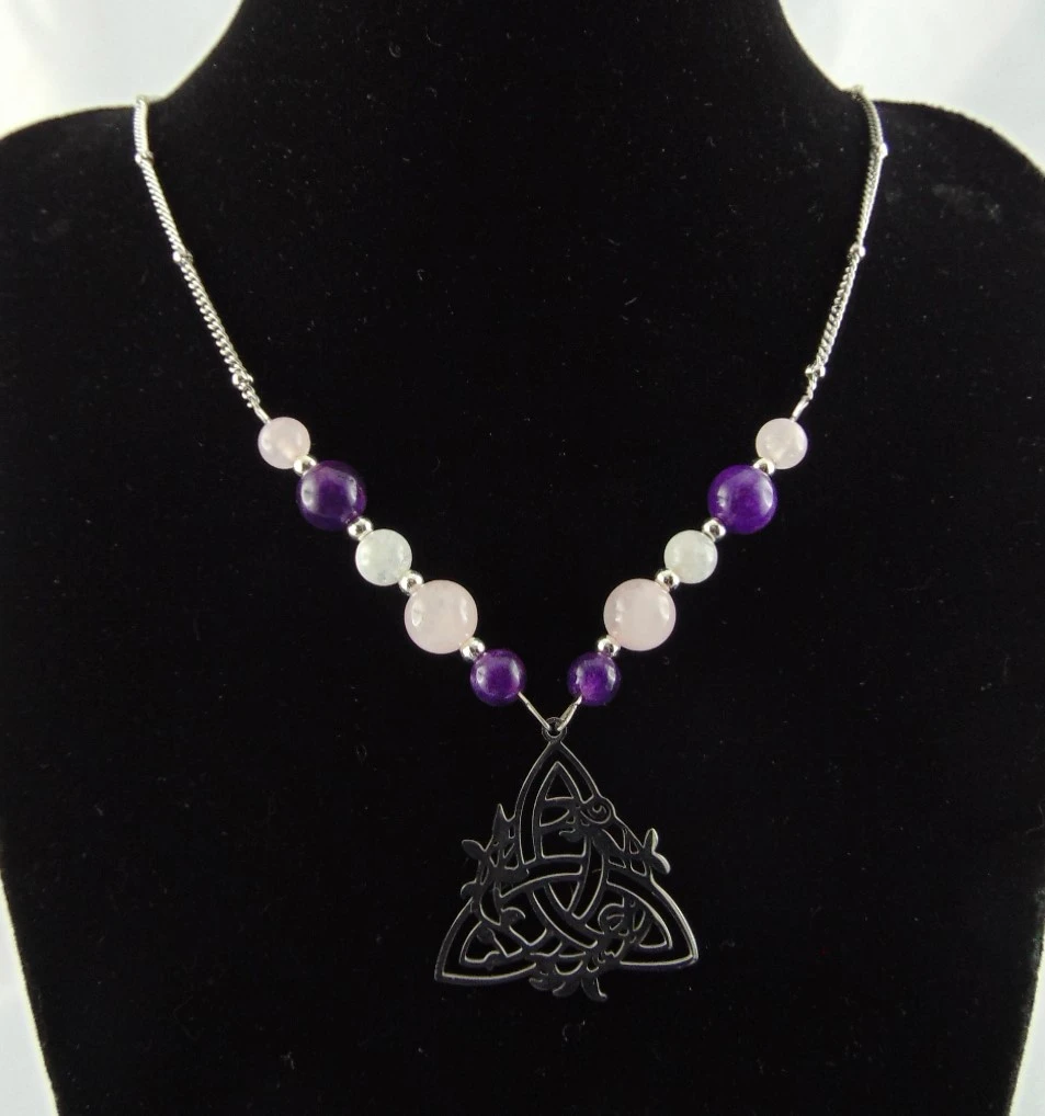 Collection de Colliers Triquetra en acier inoxydable