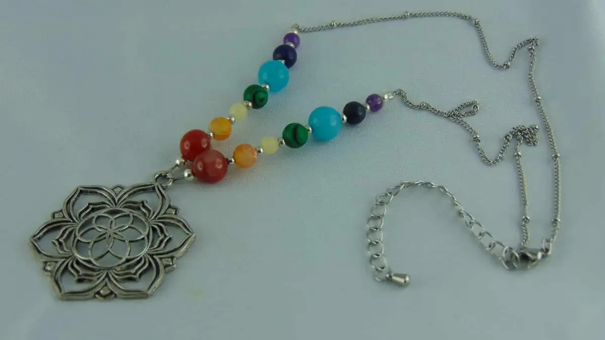 Collection de Colliers 7 Chakras Mandala Fleur